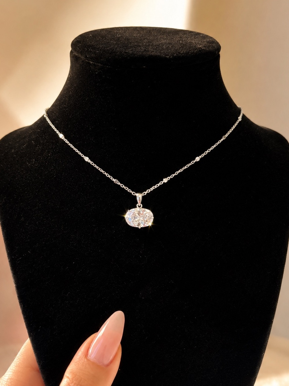 Oval Pendant Necklace